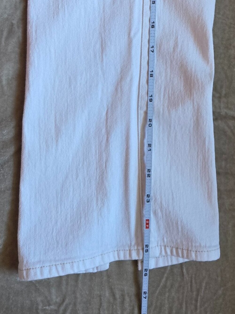 Old Navy Low‑Rise White Stretch Jeans – Cropped/Ankle Length with Slit Hem - Picture 8 of 11
